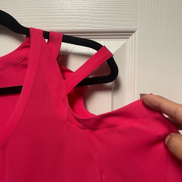 Bold Elements V-Neck Blouse - Picture 4 of 12